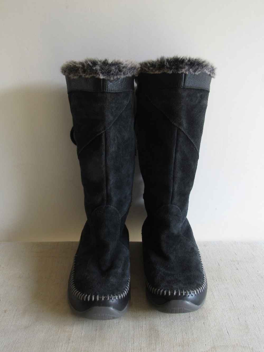 North Face Moccasin Boot -Janey-SZ 5.5 Faux Fur Lined